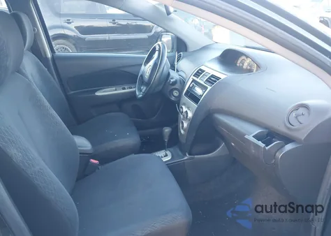 2008 Toyota Yaris z USA, uszkodzony, nr VIN JTDBT923284038538